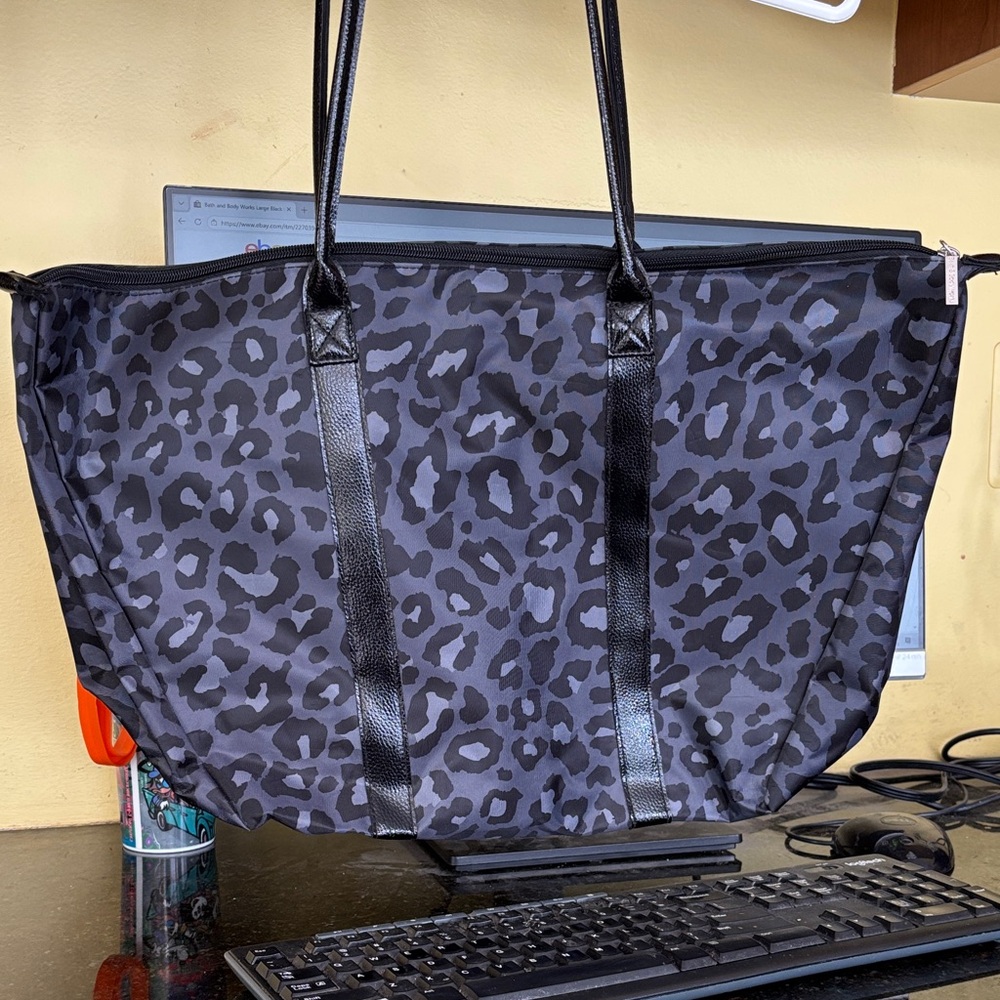 Bath and Body Works Large Black Cheetah Print Tote Bag/Wipes Clean/New w/o Tags